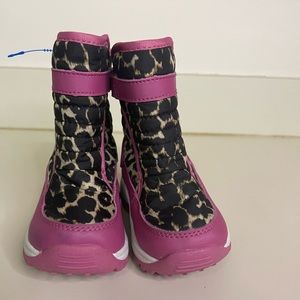 Rain boots , never been worn , still in great shape